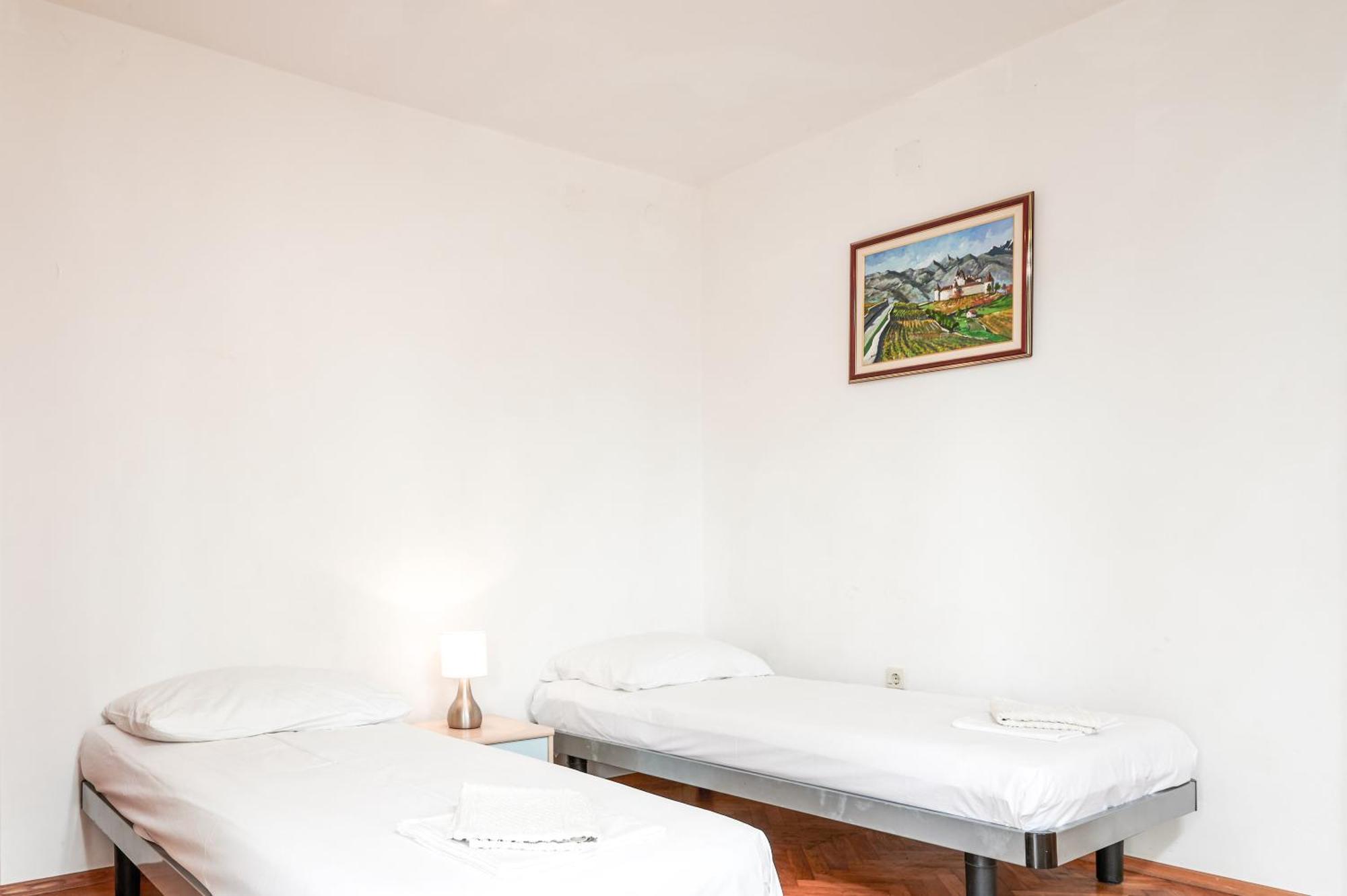 Vila Veljko Okrug Gornji Rum bild