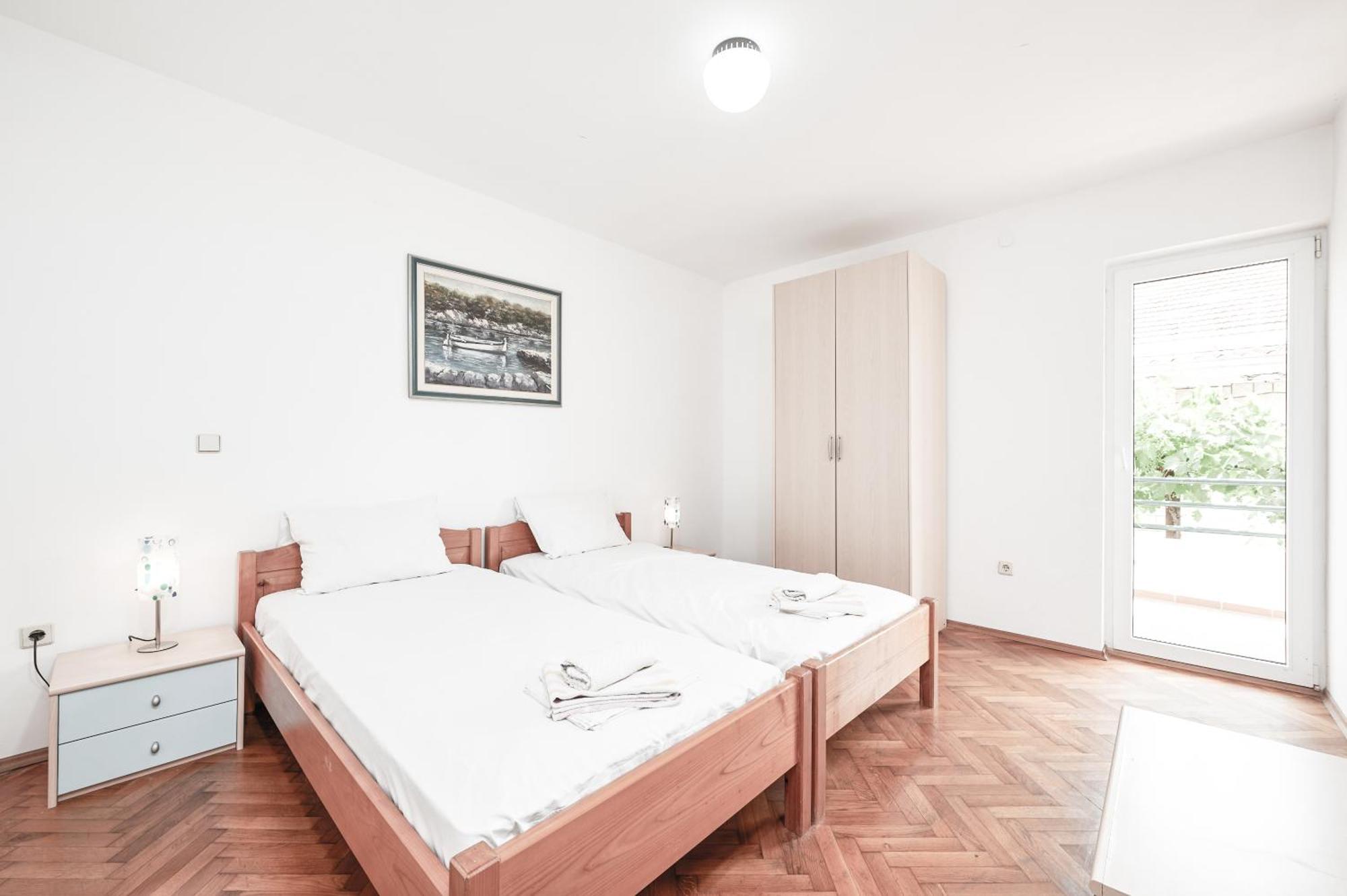 Vila Veljko Okrug Gornji Rum bild